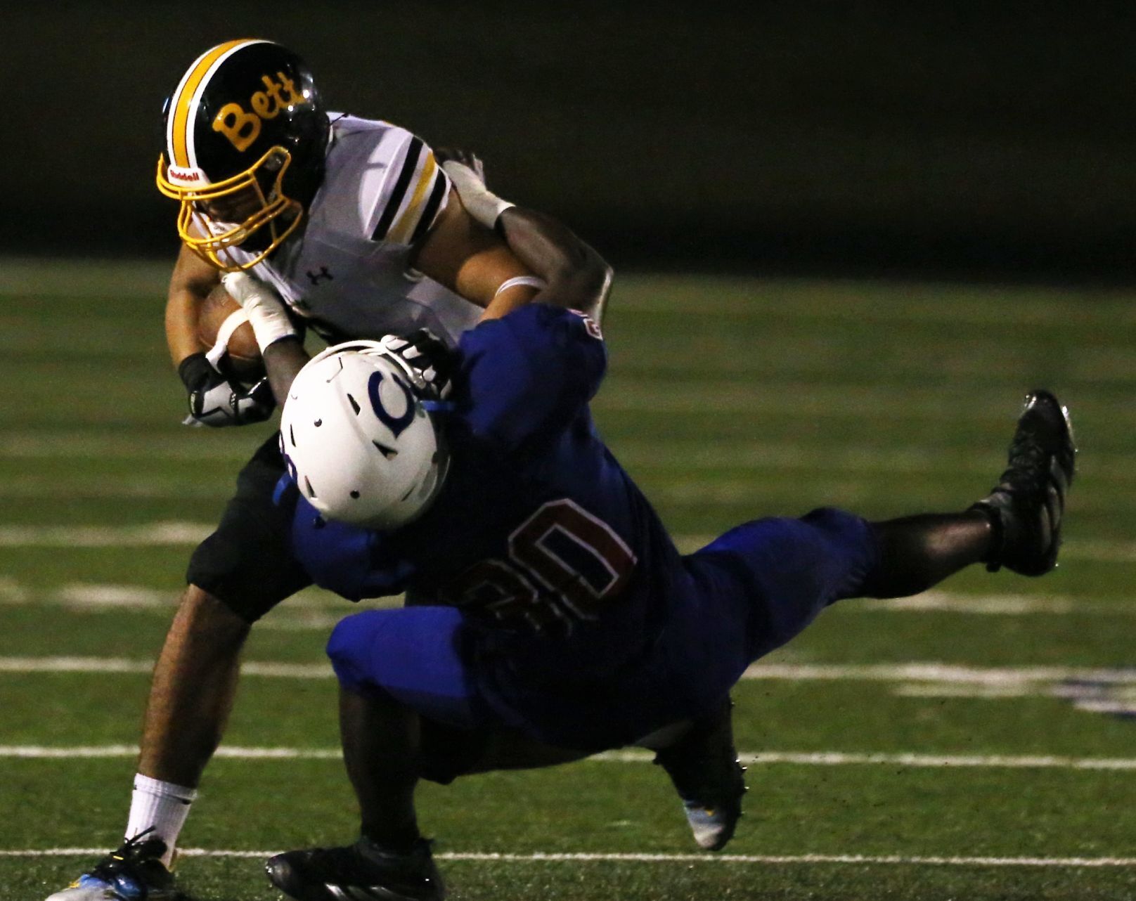 092421-qc-spt-bett-central fball20.jpg